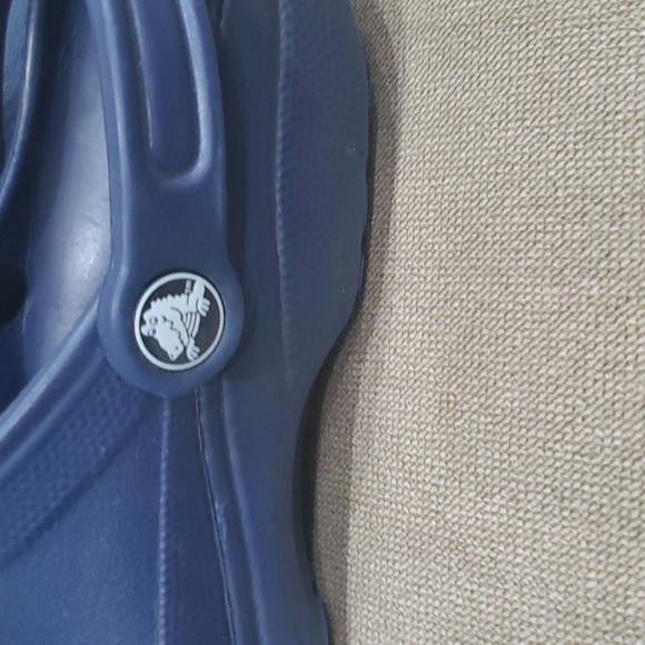 Crocs navy men's 4-5 women's 6 - 7 - Picture 4 of 5